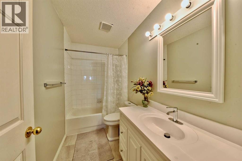 105 Coral Springs Close NE — photo 16
