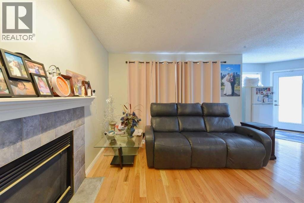 105 Coral Springs Close NE — photo 7