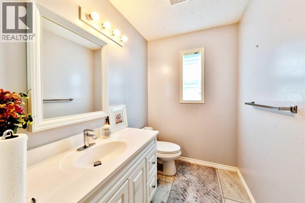 105 Coral Springs Close NE — photo 13