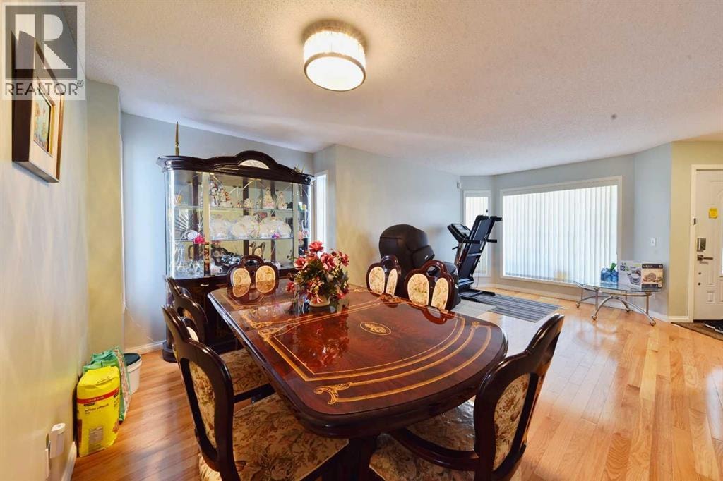 105 Coral Springs Close NE — photo 4