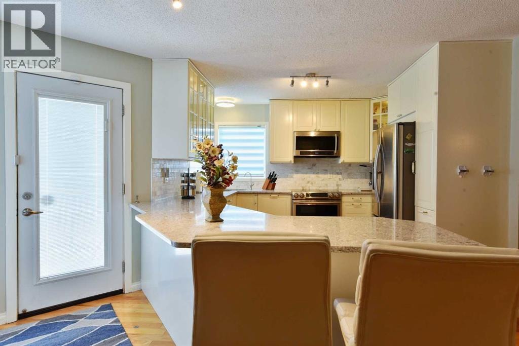 105 Coral Springs Close NE — photo 8