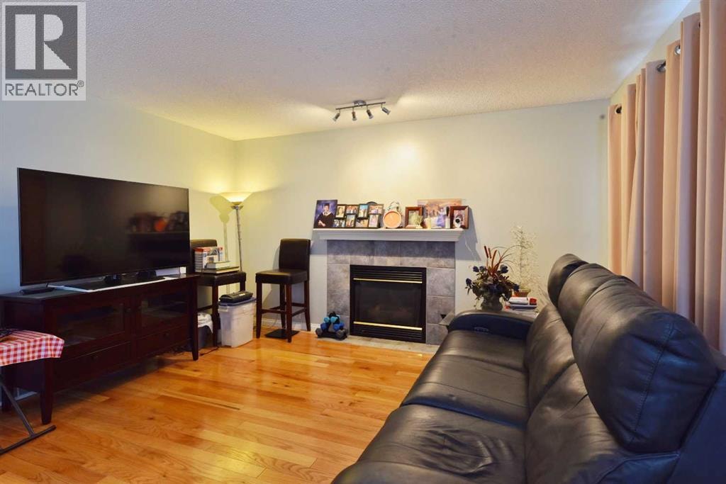105 Coral Springs Close NE — photo 6