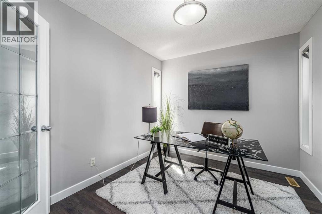 724 Luxstone Landing SW — photo 6