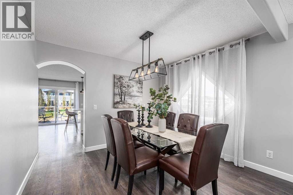 724 Luxstone Landing SW — photo 5