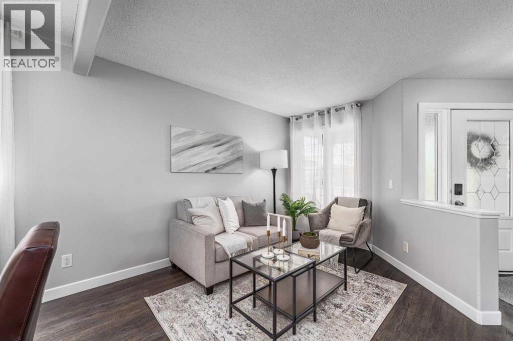 724 Luxstone Landing SW — photo 4