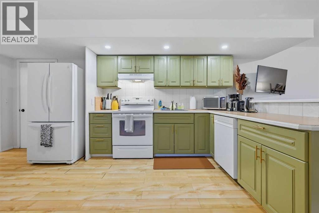 2408 Richmond Road SW — photo 25