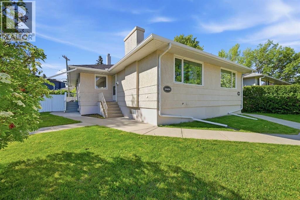 2404 & 2406 Richmond Road SW — photo 1