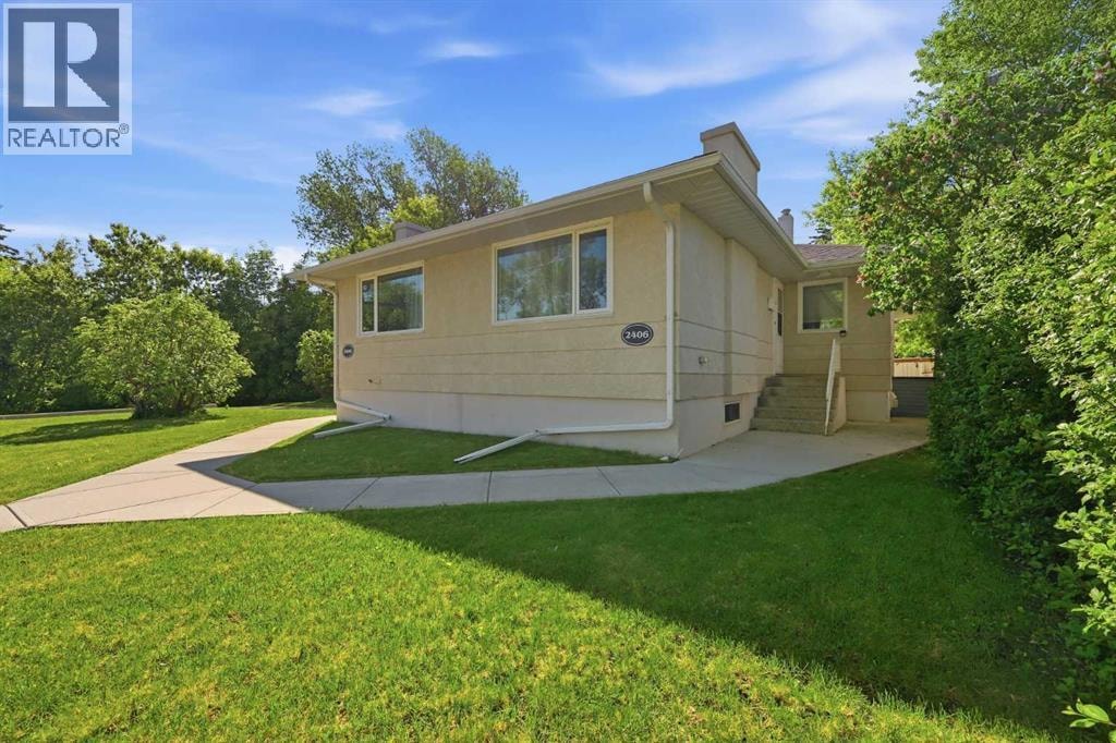 2404 & 2406 Richmond Road SW — photo 2