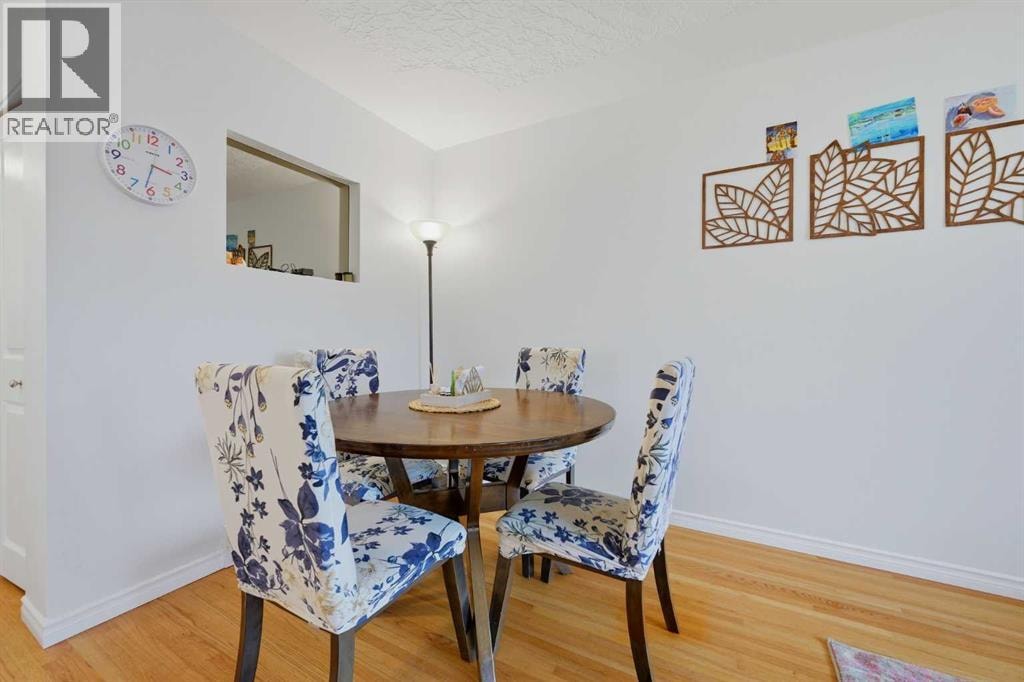 2404 & 2406 Richmond Road SW — photo 27