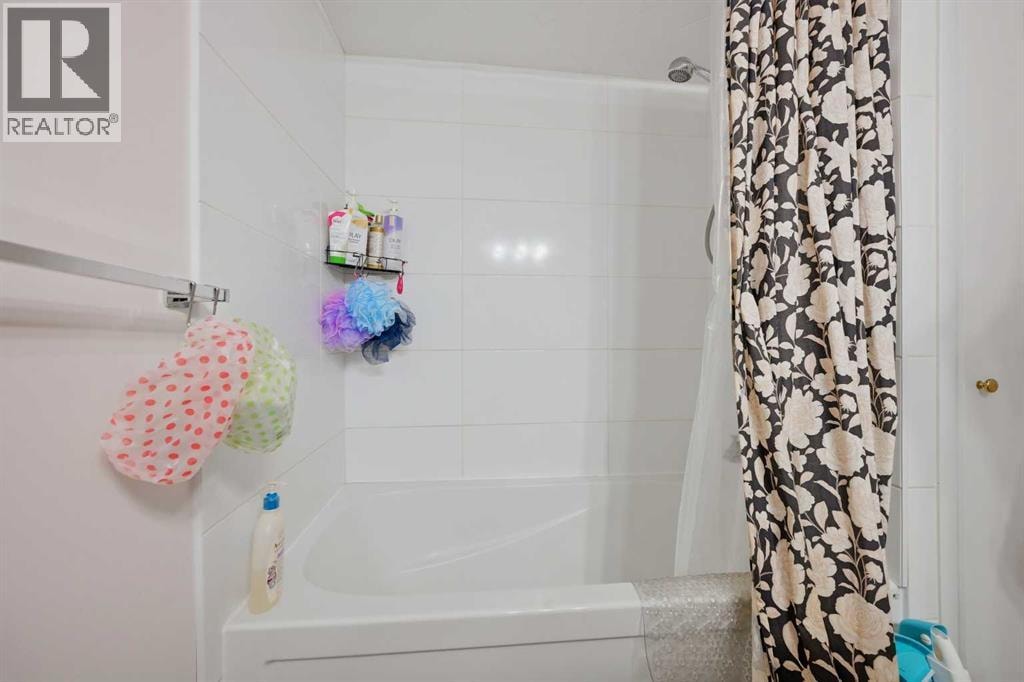 2404 & 2406 Richmond Road SW — photo 34