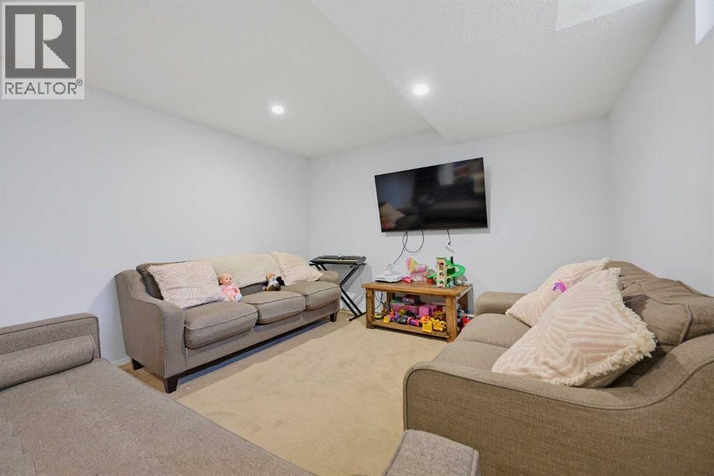 2404 & 2406 Richmond Road SW — photo 38