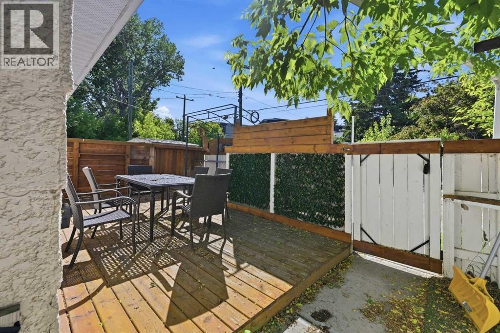 2404 & 2406 Richmond Road SW — photo 44