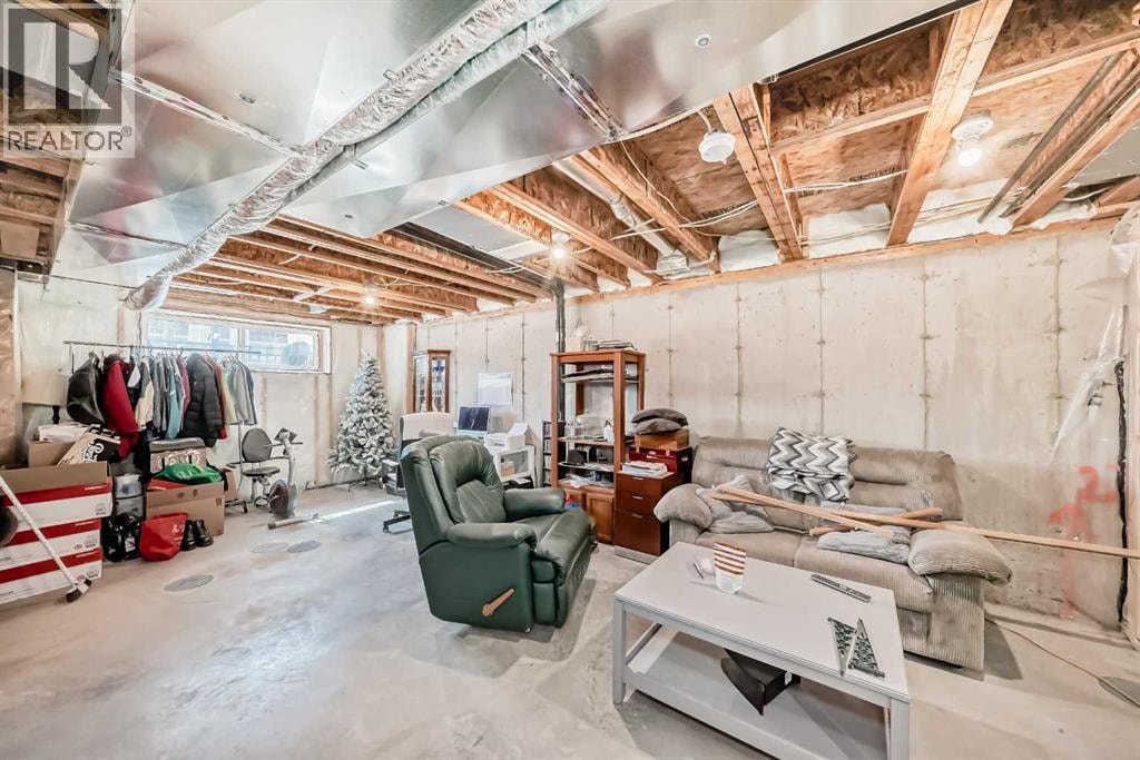 1016 Lanark Boulevard SE — photo 33