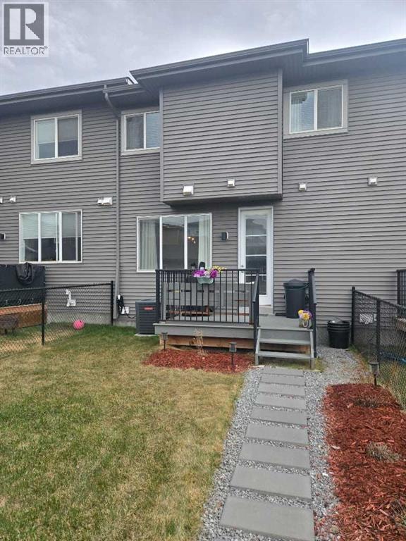 1016 Lanark Boulevard SE — photo 43