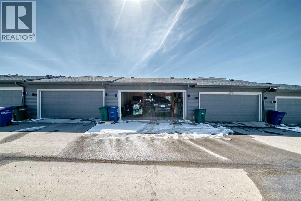 1016 Lanark Boulevard SE — photo 36