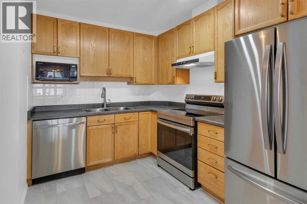 3115, 3115 Sienna Park Green SW — photo 13