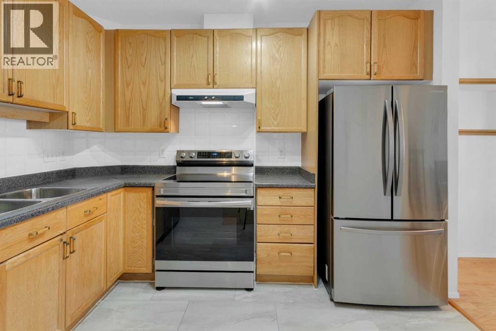 3115, 3115 Sienna Park Green SW — photo 8