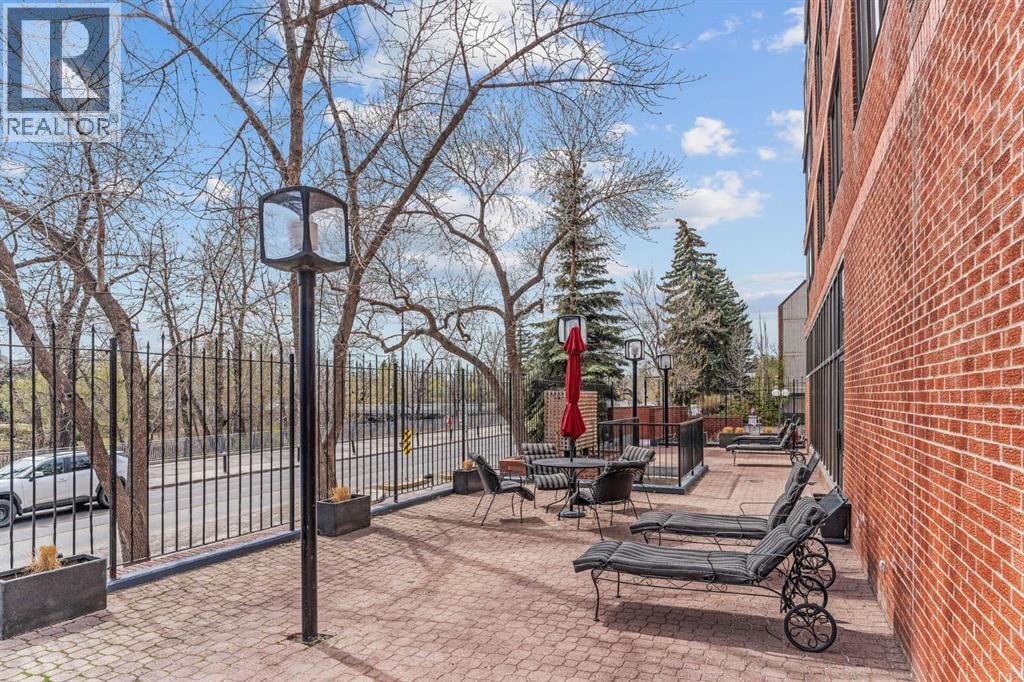 704, 318 26 Avenue SW — photo 42