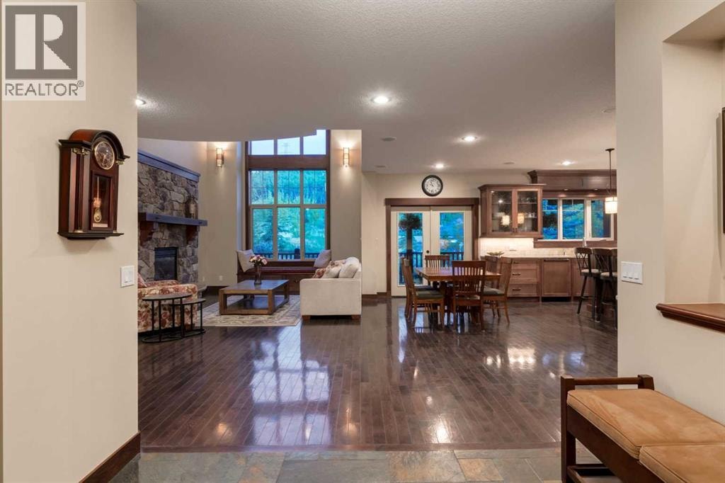 250 CRESTRIDGE Place SW — photo 8