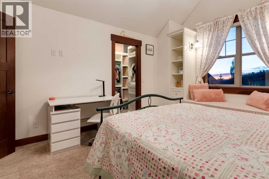 250 CRESTRIDGE Place SW — photo 37