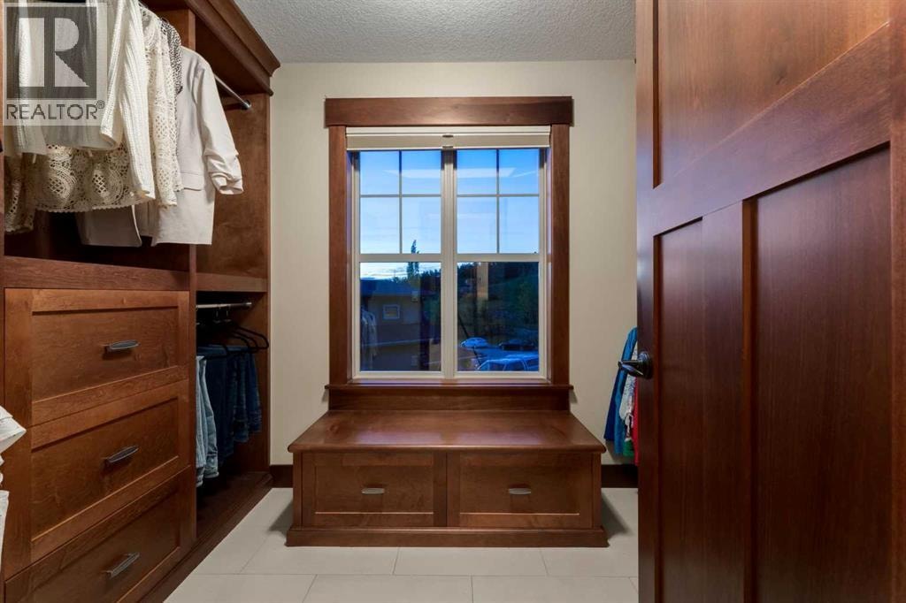 250 CRESTRIDGE Place SW — photo 34