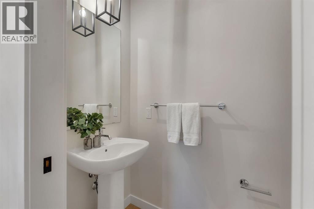 445 Lewiston Landing NE — photo 6