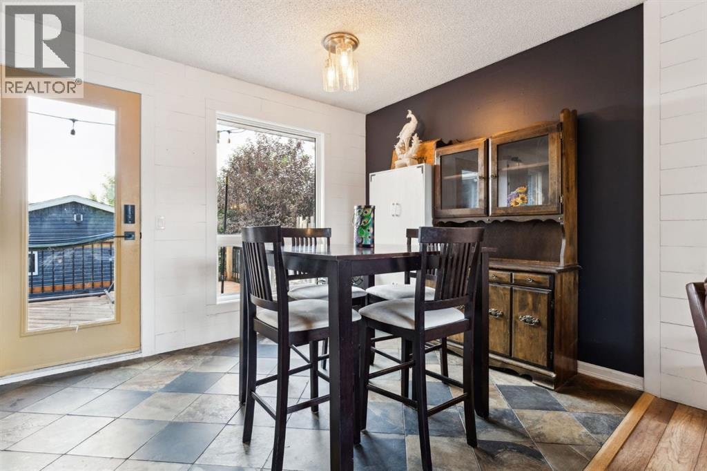 147 Falchurch Crescent NE — photo 11