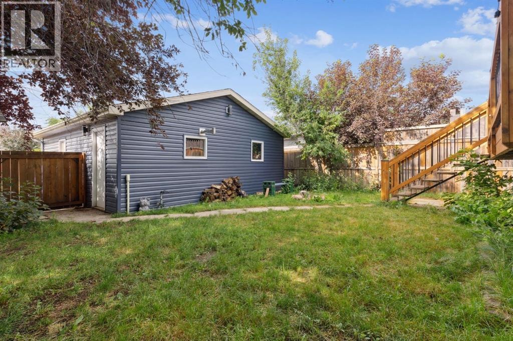 147 Falchurch Crescent NE — photo 31