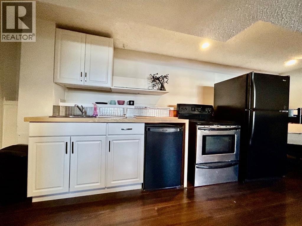147 Falchurch Crescent NE — photo 18