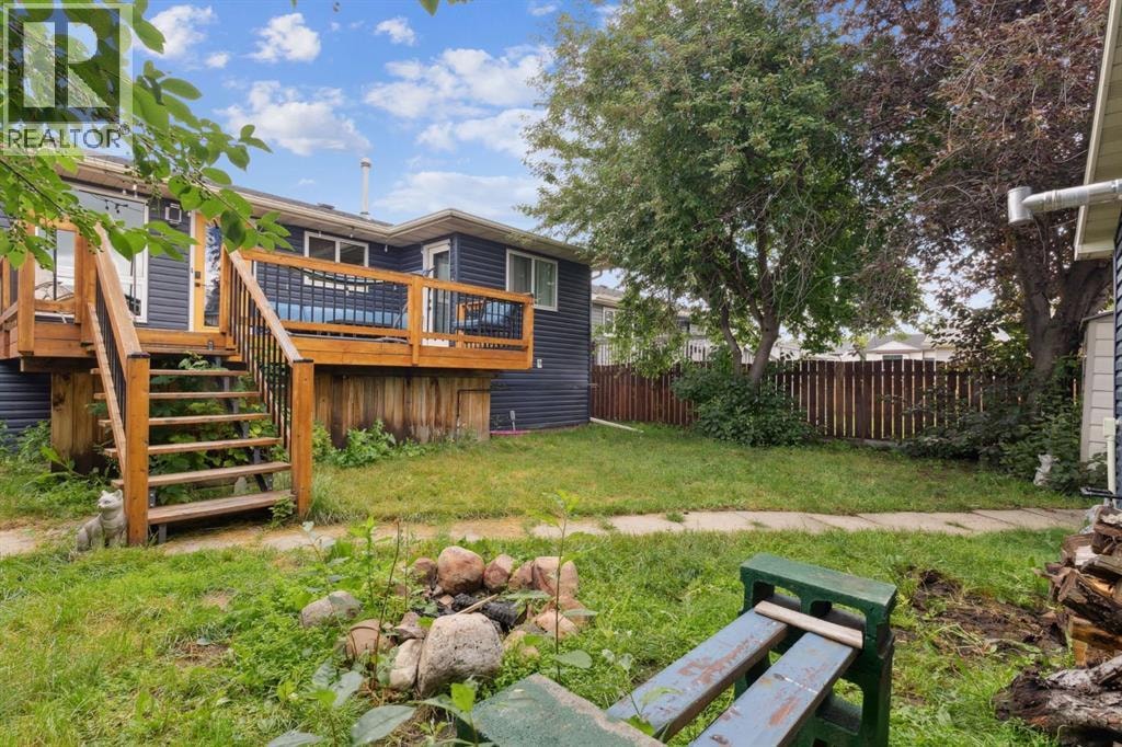 147 Falchurch Crescent NE — photo 28