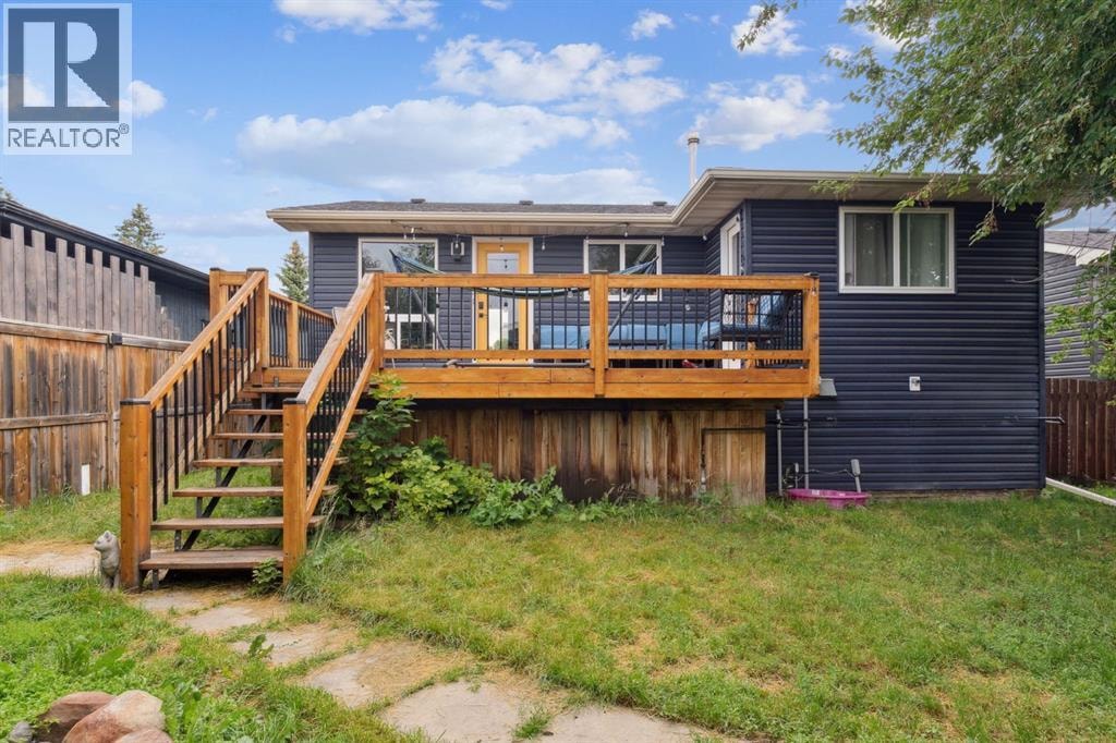 147 Falchurch Crescent NE — photo 29