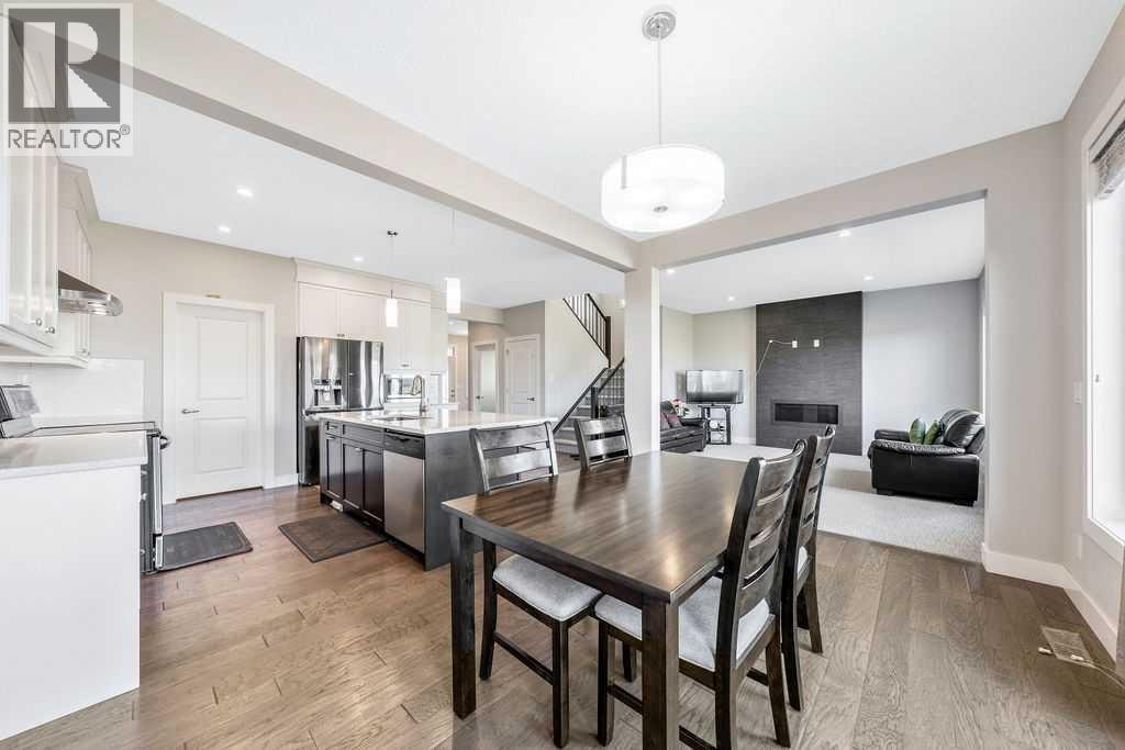 82 Panton View NW — photo 12