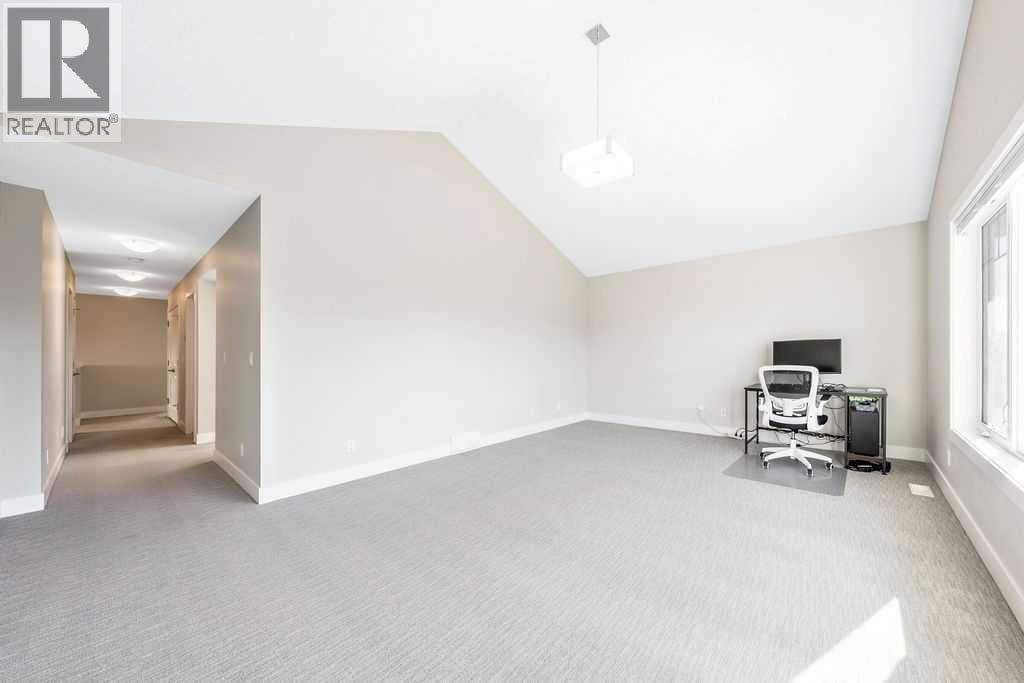 82 Panton View NW — photo 24