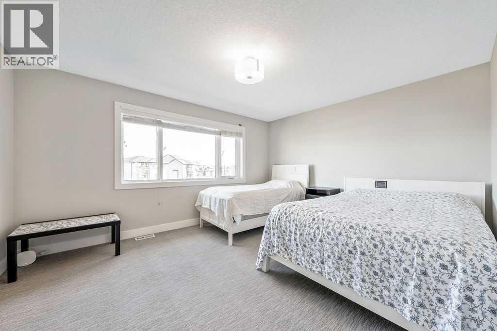 82 Panton View NW — photo 26