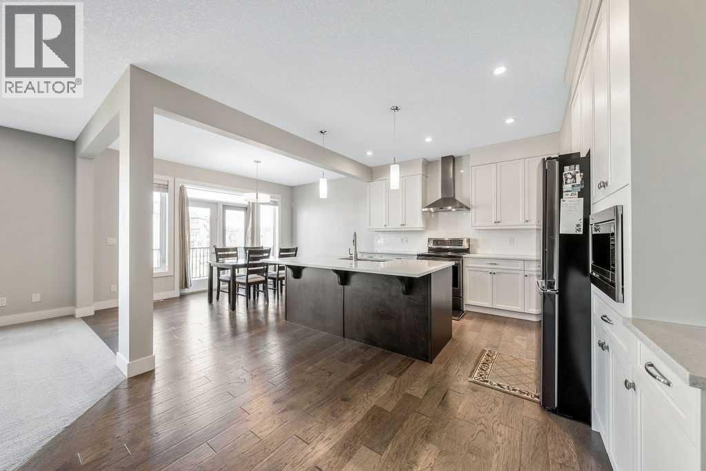82 Panton View NW — photo 4