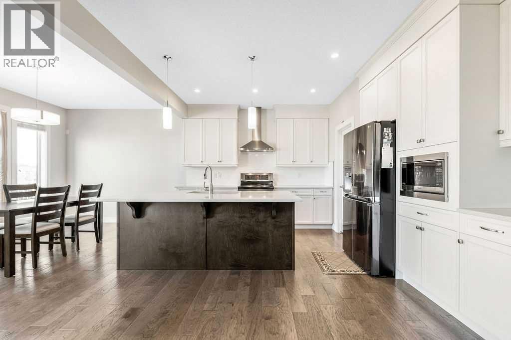 82 Panton View NW — photo 5