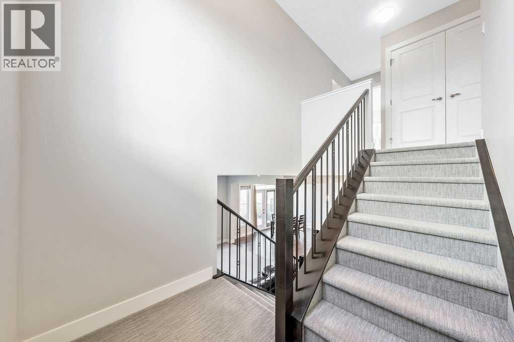 82 Panton View NW — photo 18
