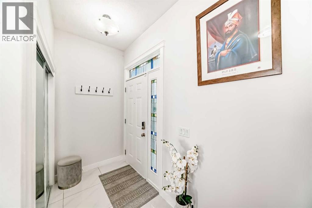 11 Taralake Way NE — photo 4