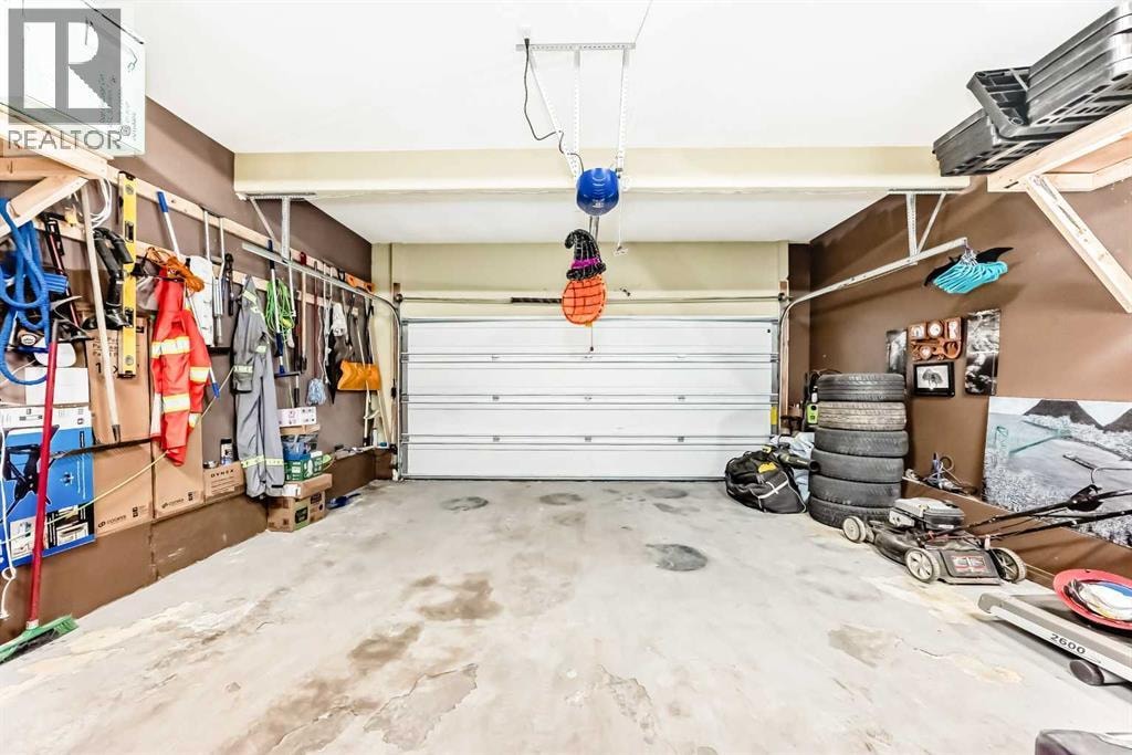 11 Taralake Way NE — photo 39
