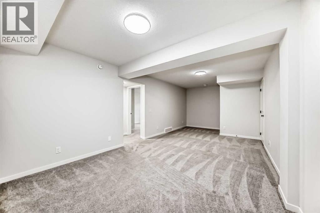 212 Lucas Place NW — photo 32