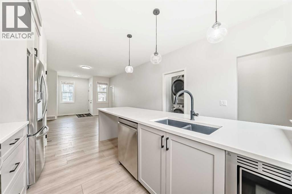 212 Lucas Place NW — photo 11