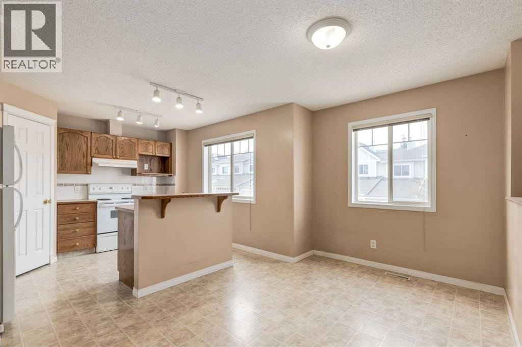 109 Hidden Creek Gardens NW — photo 3