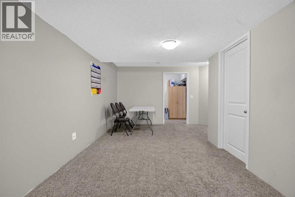 116 Panora Close NW — photo 37