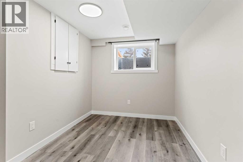 710 / 712 72 Avenue NW — photo 30