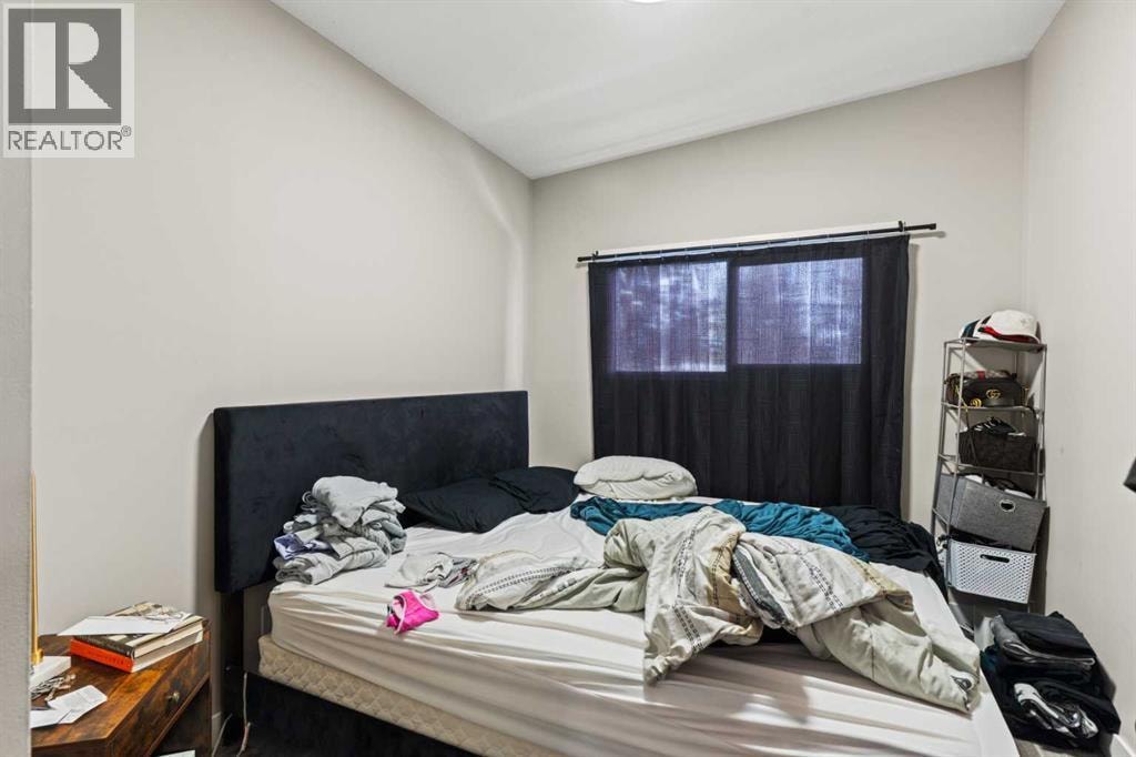 710 / 712 72 Avenue NW — photo 38