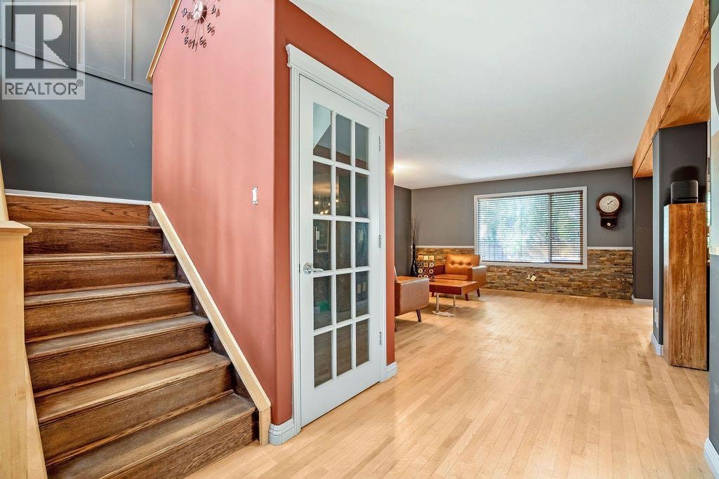 670 Chaparral Drive SE — photo 8
