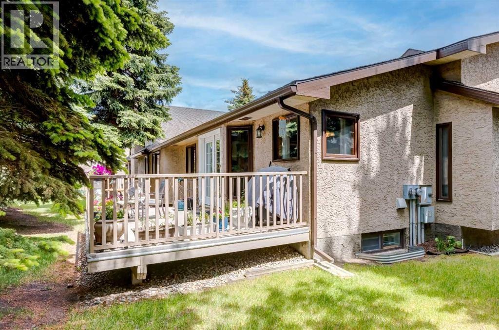 170 Oakbriar Close SW — photo 39
