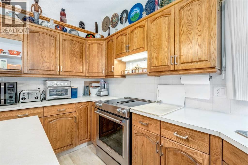 170 Oakbriar Close SW — photo 11