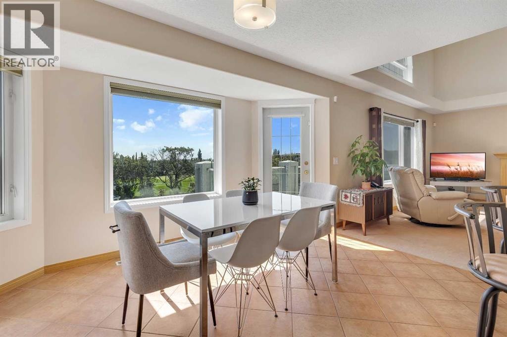 9 Panorama Hills Manor NW — photo 16