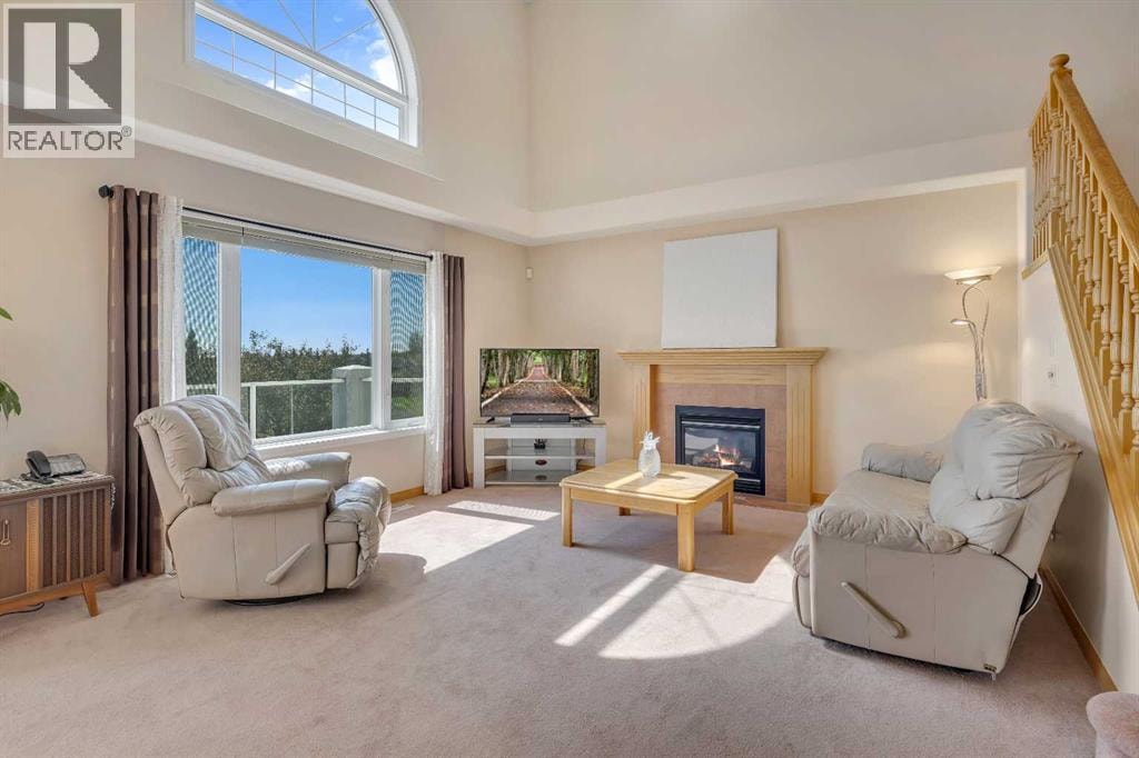 9 Panorama Hills Manor NW — photo 8